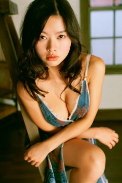 赤裸的美奈子