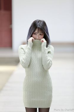 美谷朱里